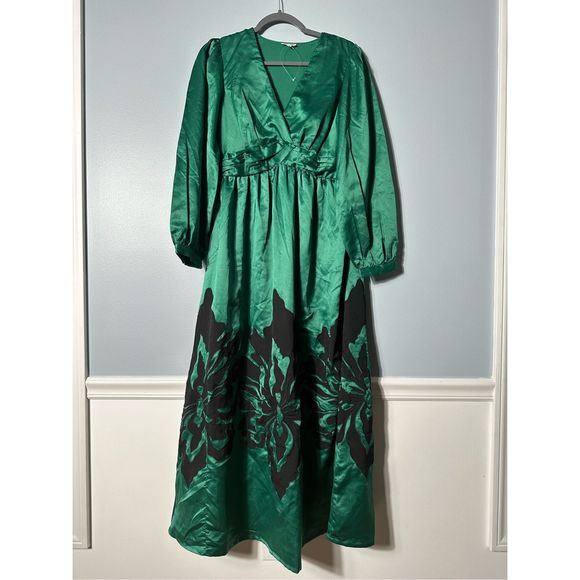 New Anthropologie Nikasha Embroidered Satin Dress Size Small - Picture 9 of 9